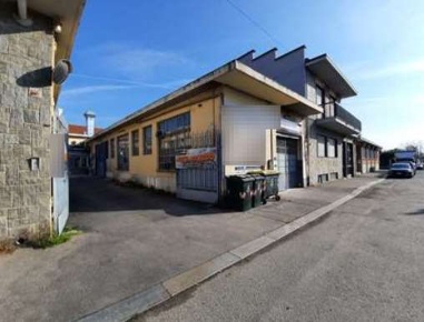 Foto Capannone industriale in Strada del Bramafame, Torino di 286 m²