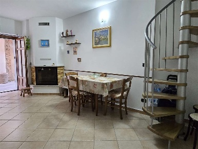 Foto Appartamento in Via Ruga, Verbania Pallanza Lago di 75 m² con 3 locali