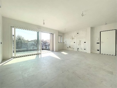 Foto Appartamento in Via Clemente Larghi, Bregnano di 96 m² con 3 locali