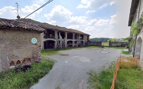 Foto Rustico in Via Cà Maria 1, Lurago d'Erba di 975 m² con 1 locali
