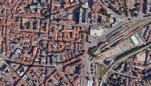 Foto Ufficio in Via Como, Varese Centro di 95 m² con 4 locali in vendita