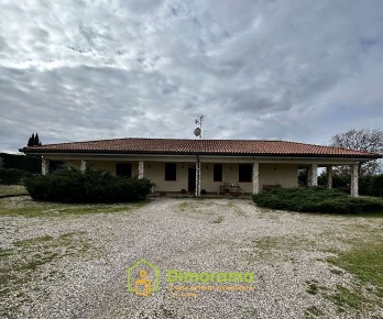 Foto Appartamento in Strada Pian di Tortora 3/A, Viterbo Carmine - Pietrare