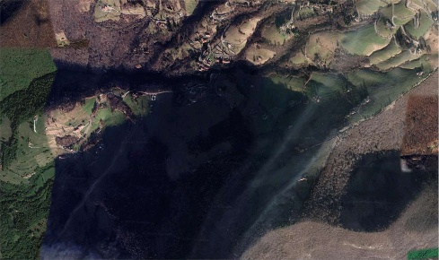 Foto Appartamento in Via Provinciale, Grone di 160 m² con 7 locali