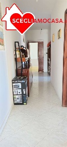 Foto Appartamento a Squillace di 80 m² con 4 locali in vendita