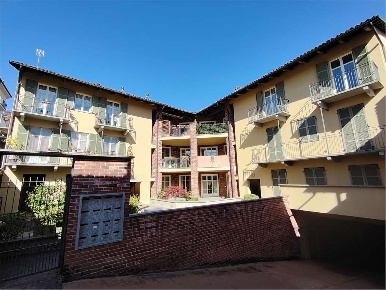 Foto Appartamento in Vicolo Bastioni della Mina 9, Chieri Centro Storico