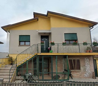 Foto Appartamento in Via Fratta, Fontaniva Centro di 88 m² con 4 locali