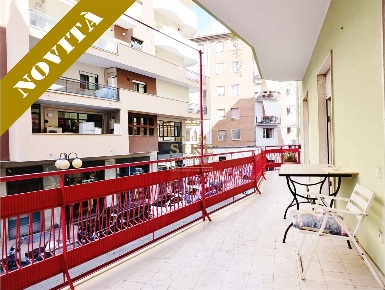 Foto Appartamento in Via Sant'Antonio, Barletta Centro di 160 m² in vendita