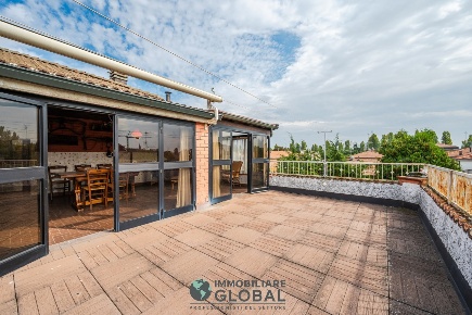 Foto Appartamento in Via Fiorentino 30, Modena Sacca - Stazione di 168 m²