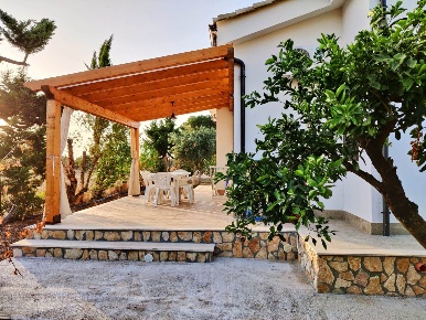 Foto Villa bifamiliare in via DEI NORMANNI, Campofelice di Roccella