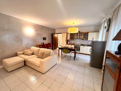 Foto Appartamento in Via Belvedere, Povegliano Veronese Centro di 95 m²