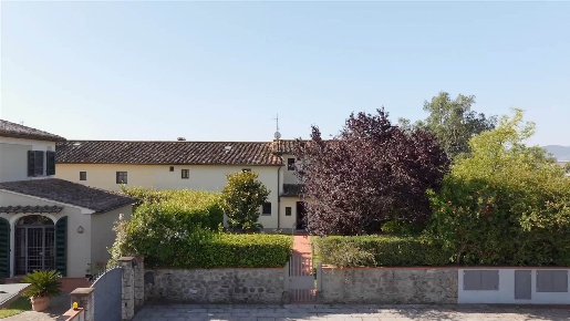 Foto Rustico a Pistoia San Rocco di 150 m² con 4 locali in vendita