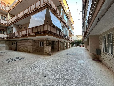 Foto Appartamento a Adelfia di 70 m² con 3 locali in vendita