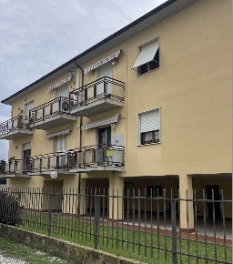 Foto Appartamento in via livornese 987, Pisa La Vettola di 128 m²