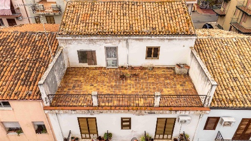 Foto Appartamento in via Gribaldi 6, Pollina Finale di 77 m² con 3 locali