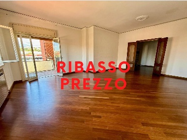 Foto Appartamento in via agatino dei cosmi  5, Catania Cibali di 189 m²