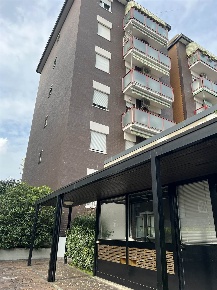 Foto Appartamento in Via Germana de Staël 1, Milano Dergano di 69 m²