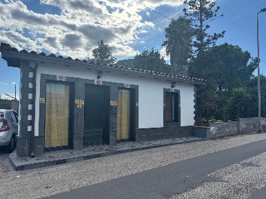 Foto Casa indipendente in Via Casalini, Belpasso di 65 m² con 2 locali