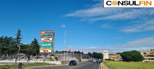 Foto Negozio in VIA DON PRIMO MAZZOLARI 183, Roma Ponte di Nona di 28 m²