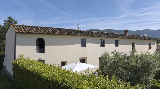 Foto Villa unifamiliare a Pistoia Sant'Agostino di 150 m² con 4 locali