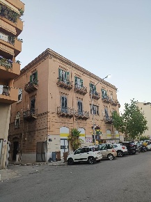 Foto Appartamento in VIA RE FEDERICO 18B, Palermo Zisa di 90 m² in vendita