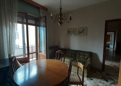 Foto Appartamento in Via Carducci, Ovada Centro di 57 m² con 3 locali