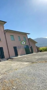 Foto Casa indipendente a Pieve a Nievole Centro di 140 m² con 6 locali