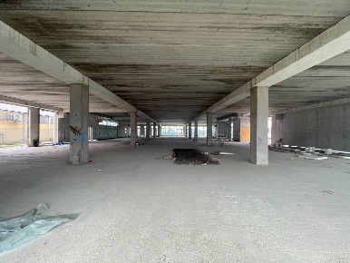 Foto Capannone industriale a Montecatini-Terme di 3950 m² con 15 locali