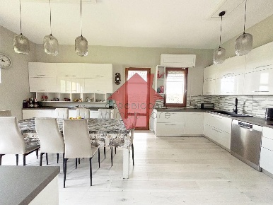 Foto Appartamento a Cerreto Guidi Ripoli di 160 m² con 6 locali in vendita