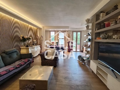 Foto Villa bifamiliare a Castelfranco di Sotto Villa Campanile di 120 m²