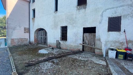 Foto Casa indipendente a Chiesina Uzzanese La Capanna di 225 m² in vendita