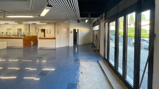 Foto Locale commerciale a Montecatini-Terme di 300 m² con 5 locali