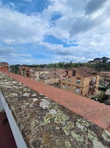 Foto Appartamento in via giuseppe alberti, Capranica Centro di 81 m²
