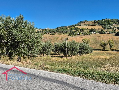 Foto Terreno agricolo in contrada Sant'Angelo, Potenza Picena di 33810 m²