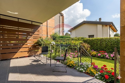 Foto Appartamento in via santo sudario, Besana in Brianza Centro di 85 m²