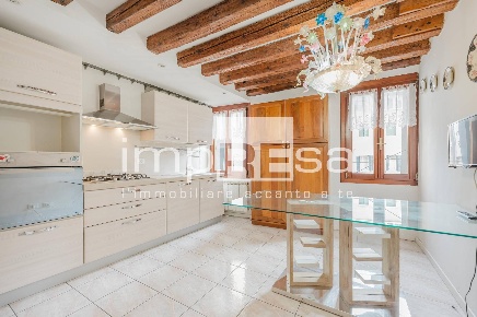 Foto Appartamento in campiello windman, Venezia di 95 m² con 4 locali