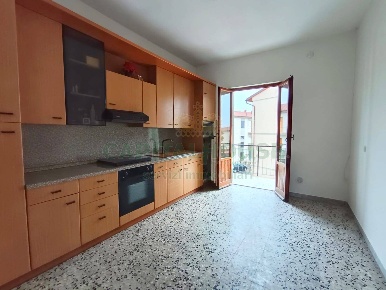Foto Appartamento a Certaldo Zona Mensa, Via Toscana di 78 m² con 3 locali