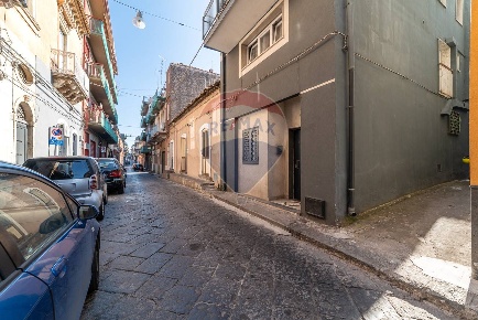 Foto Appartamento in VIA ROMA, Misterbianco Centro di 50 m² con 2 locali