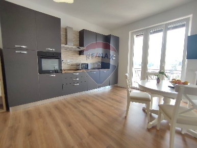 Foto Appartamento in via varesina, Villa Guardia di 77 m² con 3 locali