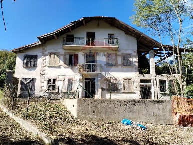 Foto Casa indipendente in via Piovena, Cesiomaggiore di 400 m² in vendita