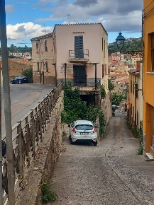 Foto Casa indipendente in VIA ROMA, Ozieri Centro di 145 m² con 8 locali