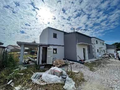 Foto Casa indipendente a Ronchi dei Legionari di 185 m² con 7 locali