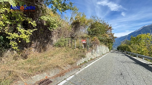 Foto Terreno agricolo in Località Vignole, Aosta di 1750 m² in vendita