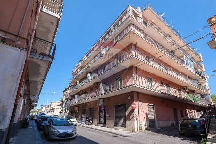 Foto Appartamento in Via Cibele, Catania Cibali di 82 m² con 4 locali