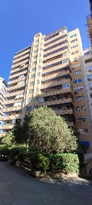 Foto Appartamento in Viale Croce Rossa, Palermo di 150 m² con 5 locali