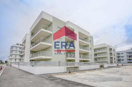Foto Appartamento in VIA DI PRATICA DI MARE, Pomezia Campo Jemini di 56 m²