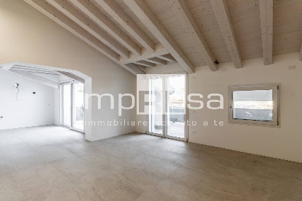 Foto Attico in Via Basse, Casier Centro di 280 m² con 5 locali in vendita