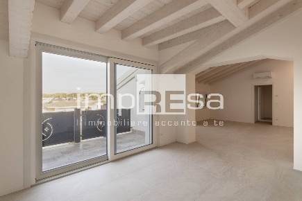 Foto Attico in Via Basse, Casier Centro di 280 m² con 5 locali in vendita