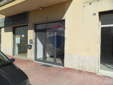 Foto Appartamento in Via Paladini, Caltanissetta Centro di 107 m²