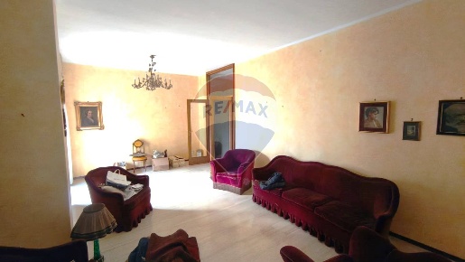 Foto Appartamento in via vittorio veneto, Voghera di 226 m² con 6 locali