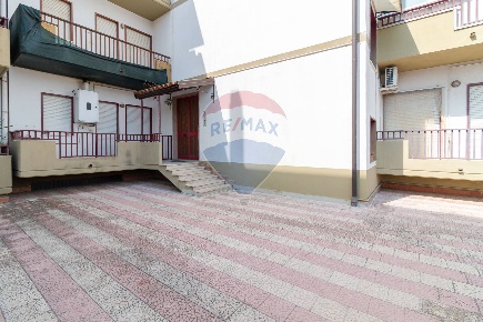 Foto Appartamento in via degli Aragonesi, Linguaglossa di 119 m² in vendita